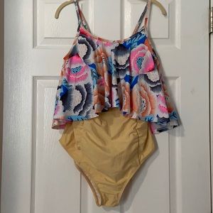 BRAND NEW, never worn Mama Bear maternity swimsuit